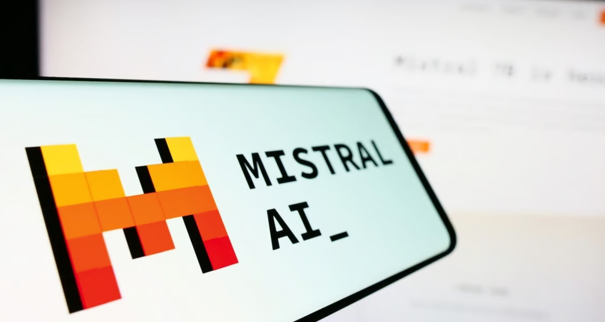 هوش مصنوعی Mistral AI 